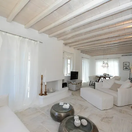 Diana Mykonos *